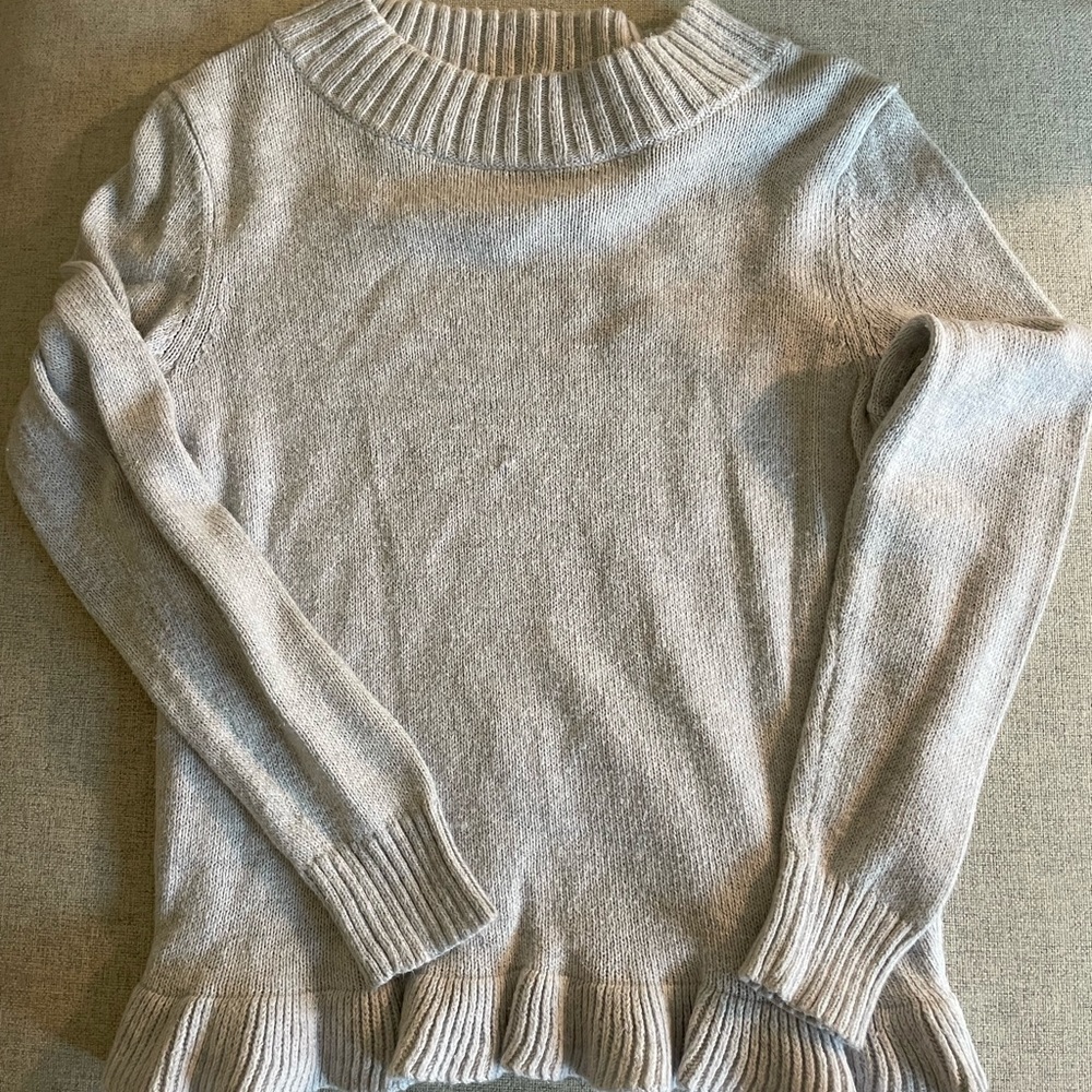 Light grey old navy sweater. Size S but fits like a Med.